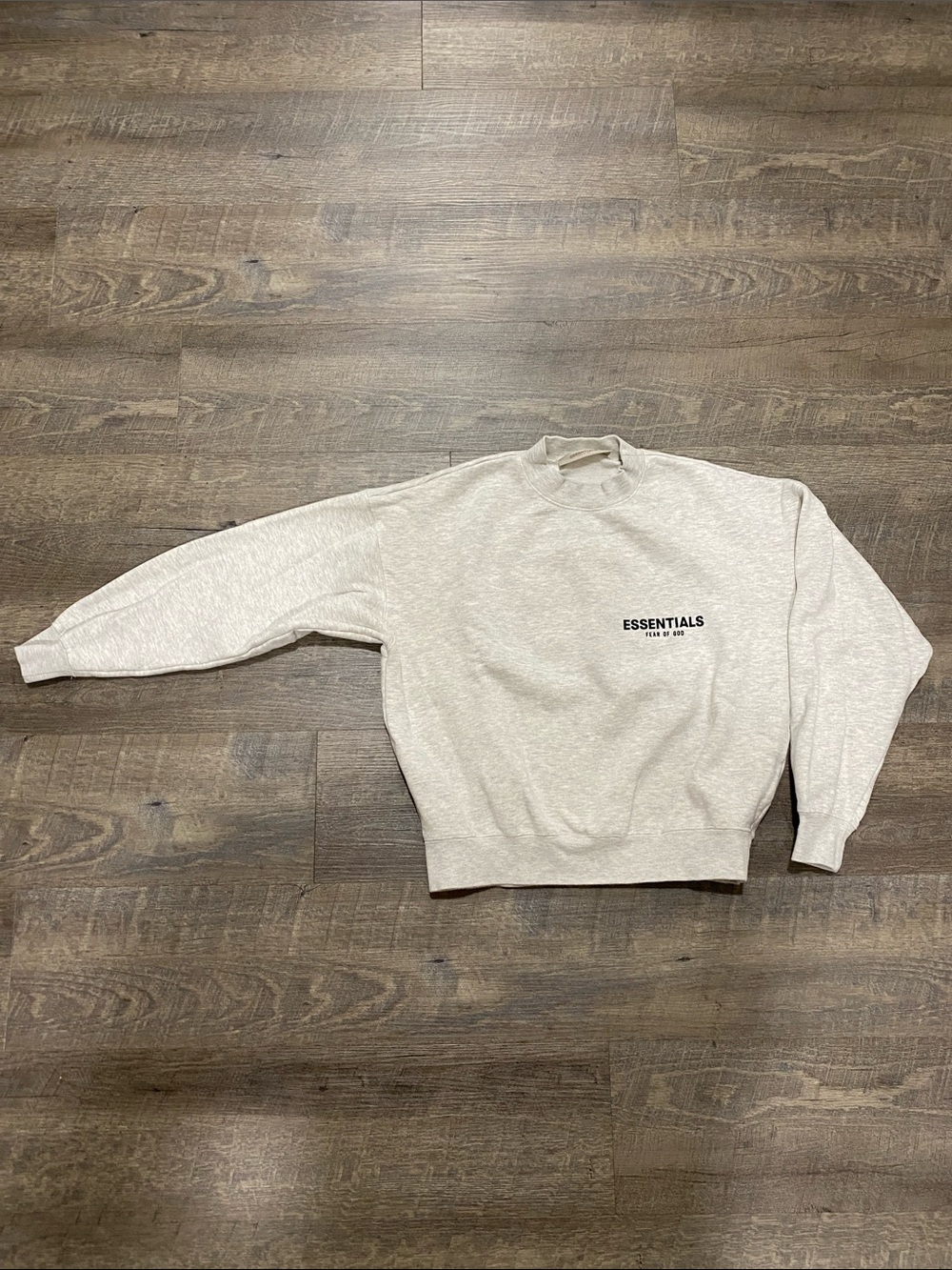 Essentials Crewneck Sweatshirt in Cream Heather